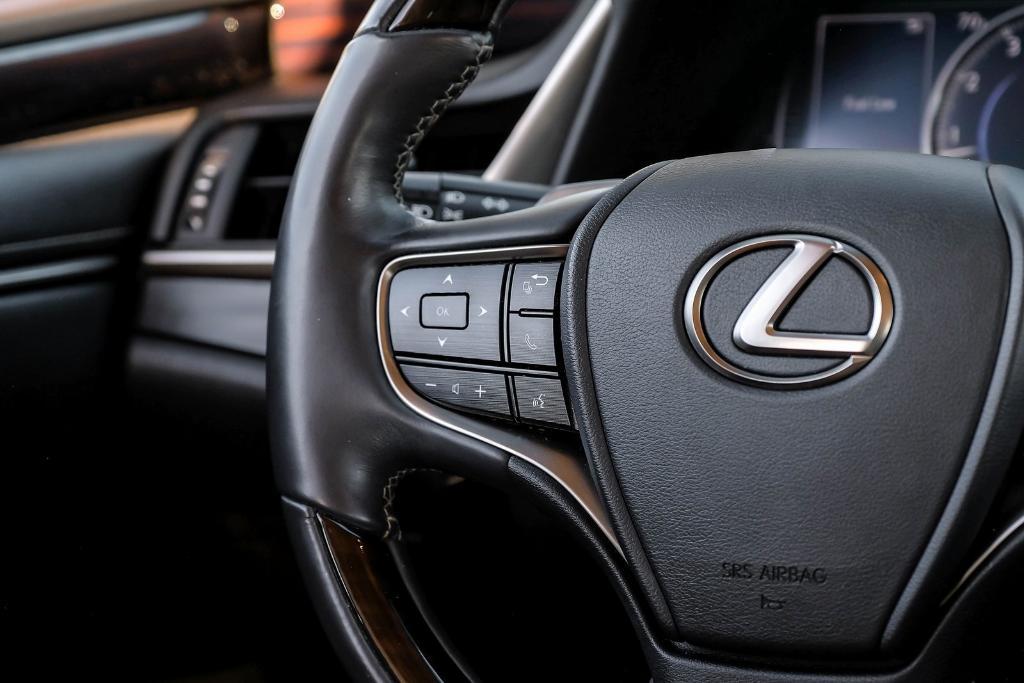 used 2019 Lexus ES 350 car, priced at $26,787