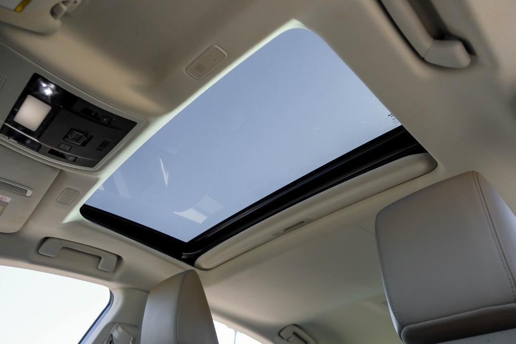 used 2019 Lexus ES 350 car, priced at $26,787