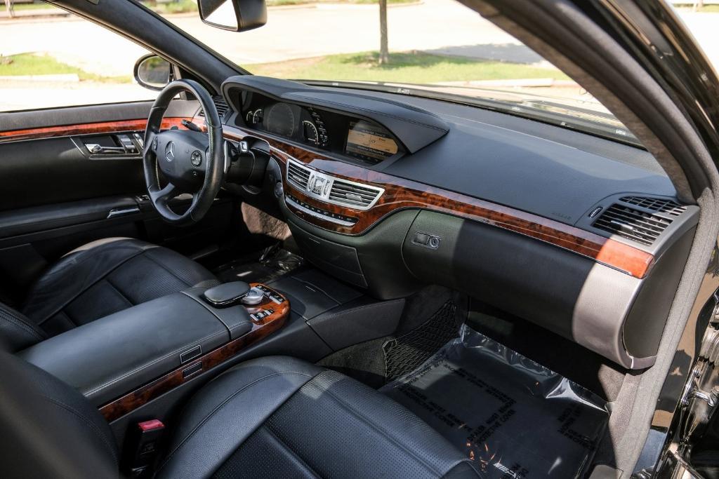 used 2009 Mercedes-Benz S-Class car, priced at $14,999