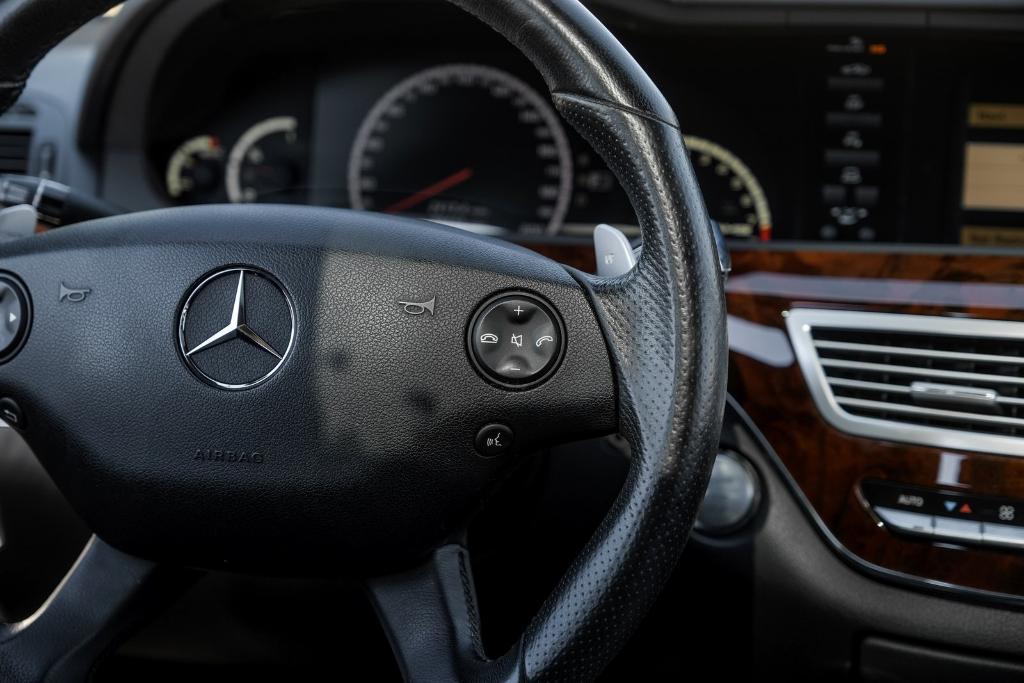 used 2009 Mercedes-Benz S-Class car, priced at $14,999