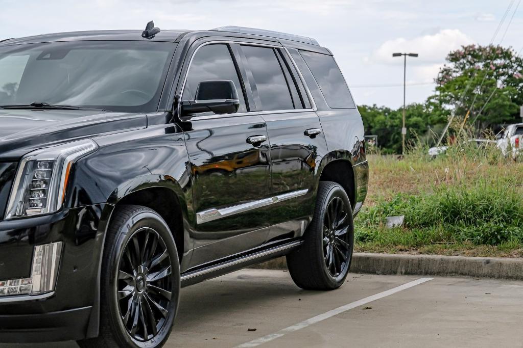 used 2018 Cadillac Escalade car, priced at $27,499