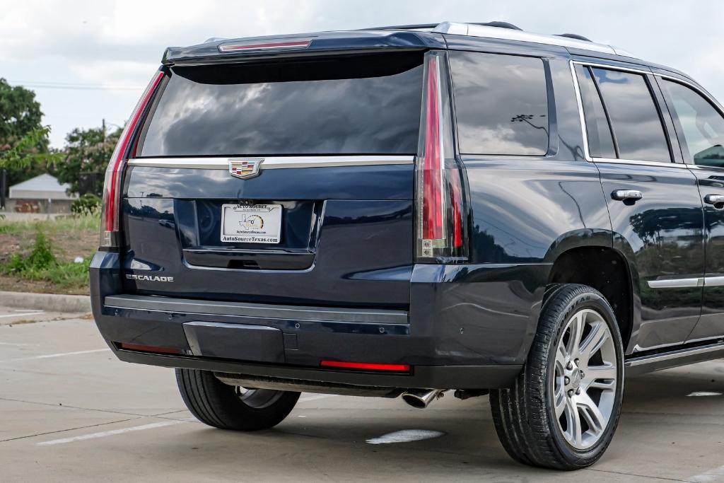 used 2017 Cadillac Escalade car, priced at $23,799