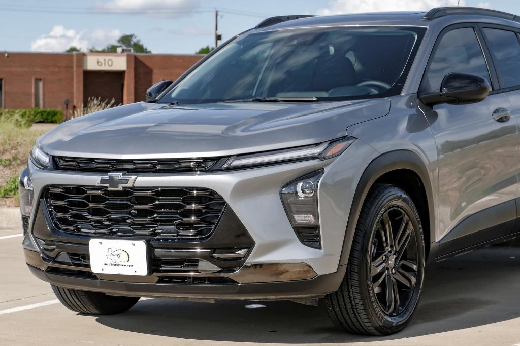 used 2024 Chevrolet Trax car, priced at $22,999
