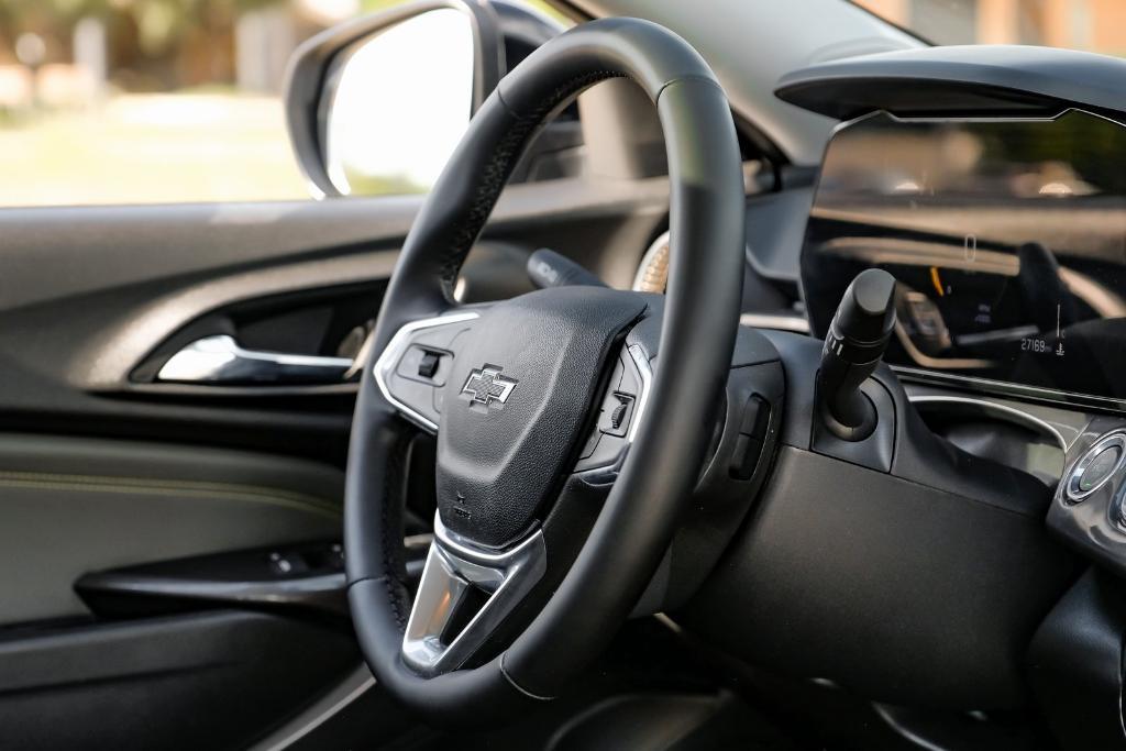 used 2024 Chevrolet Trax car, priced at $22,999