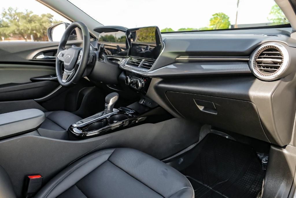 used 2024 Chevrolet Trax car, priced at $22,999