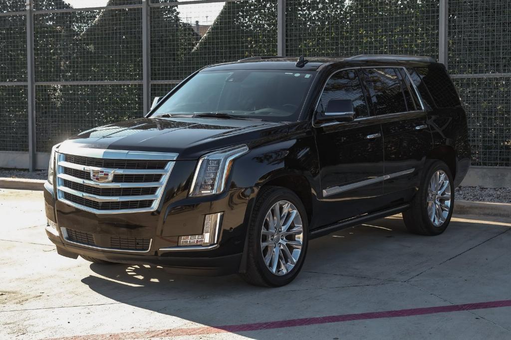 used 2020 Cadillac Escalade car, priced at $35,999