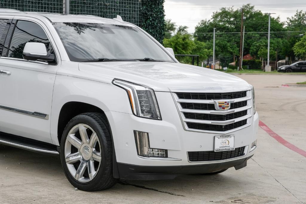used 2017 Cadillac Escalade car, priced at $29,999