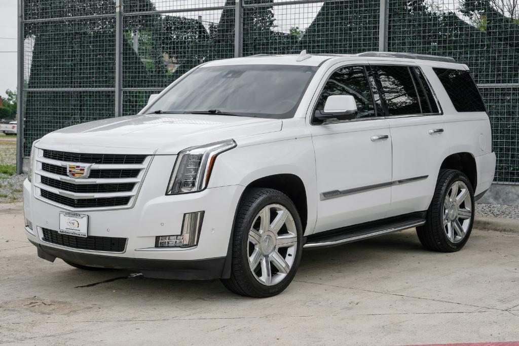 used 2017 Cadillac Escalade car, priced at $29,999