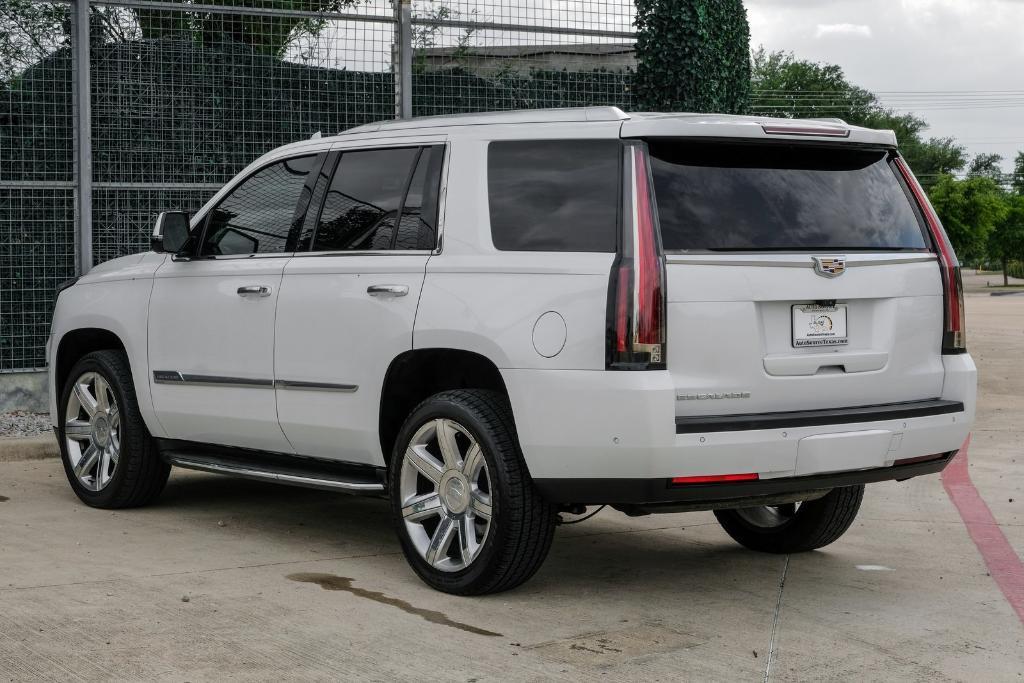 used 2017 Cadillac Escalade car, priced at $29,999