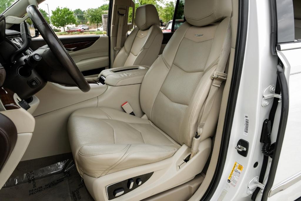 used 2017 Cadillac Escalade car, priced at $29,999
