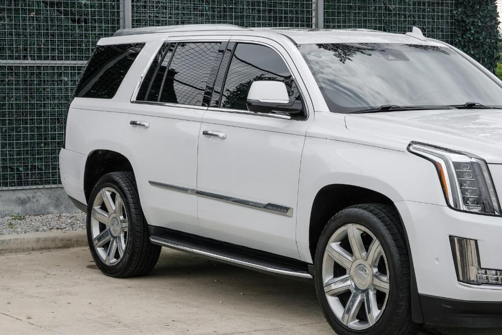 used 2017 Cadillac Escalade car, priced at $29,999