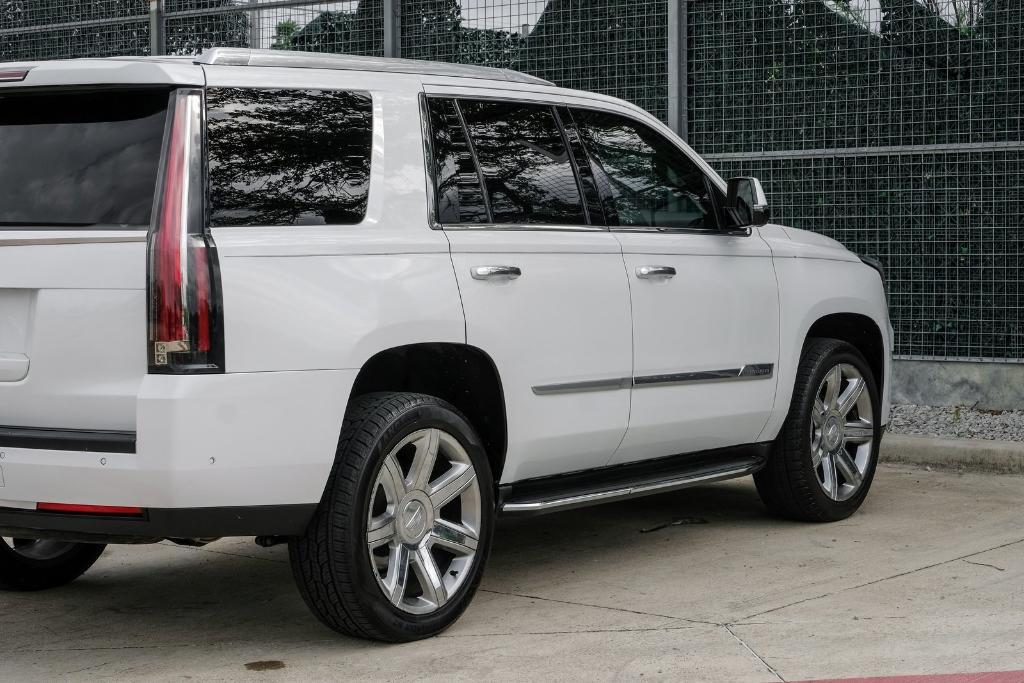 used 2017 Cadillac Escalade car, priced at $29,999