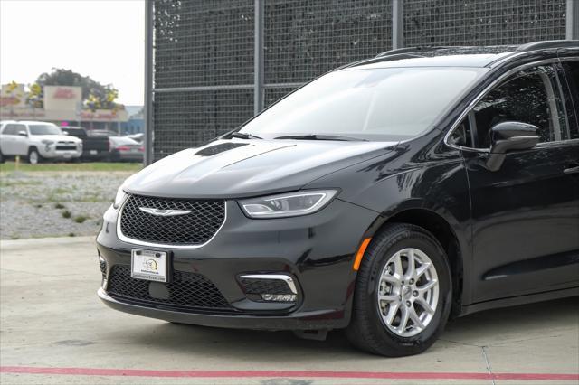 used 2022 Chrysler Pacifica car, priced at $21,299