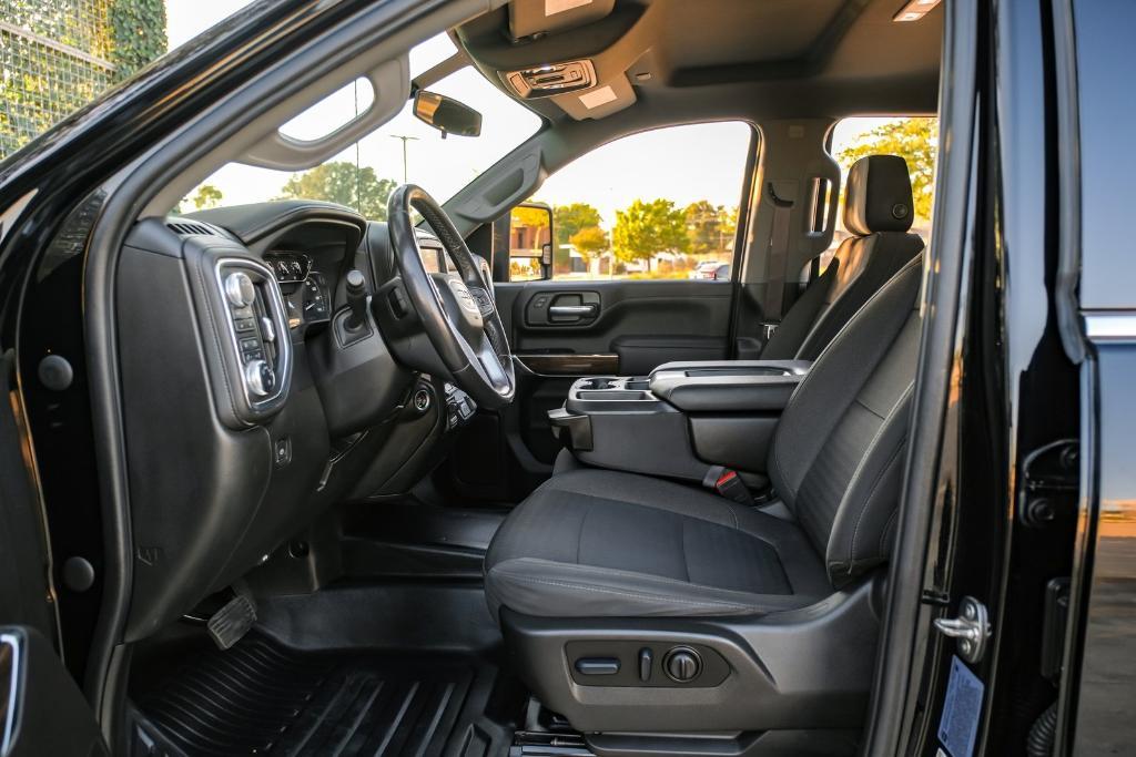 used 2022 GMC Sierra 2500 car, priced at $41,999