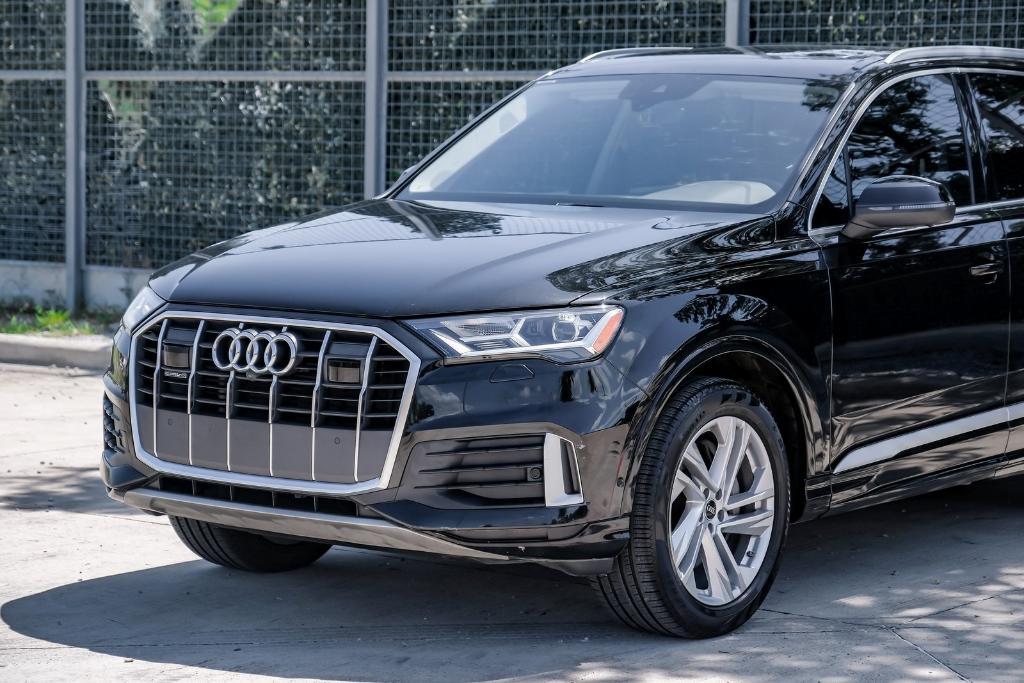 used 2023 Audi Q7 car, priced at $33,999