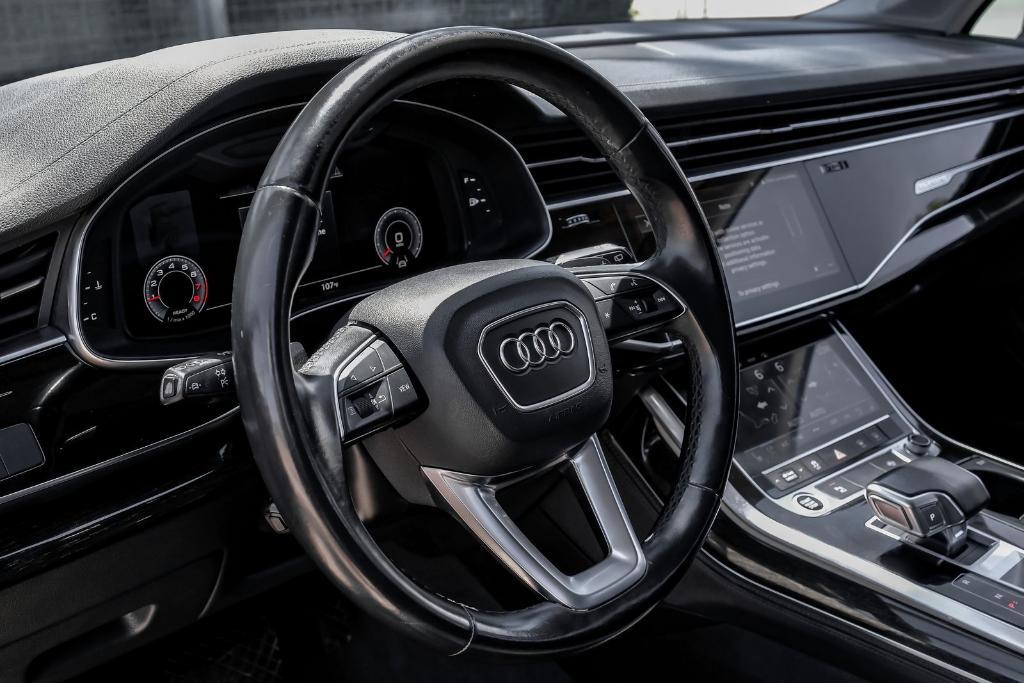 used 2023 Audi Q7 car, priced at $33,999