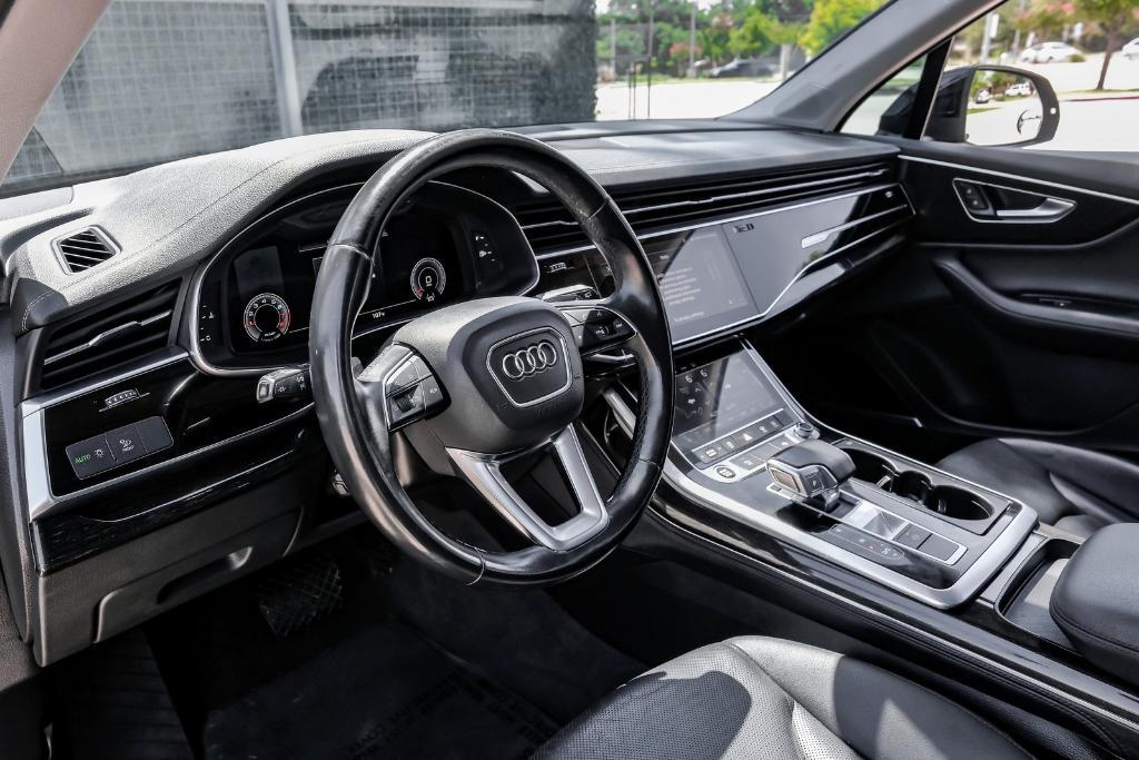 used 2023 Audi Q7 car, priced at $33,999