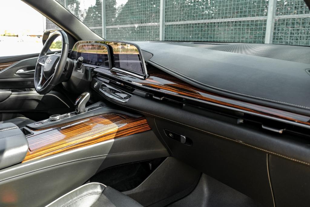 used 2021 Cadillac Escalade ESV car, priced at $49,999