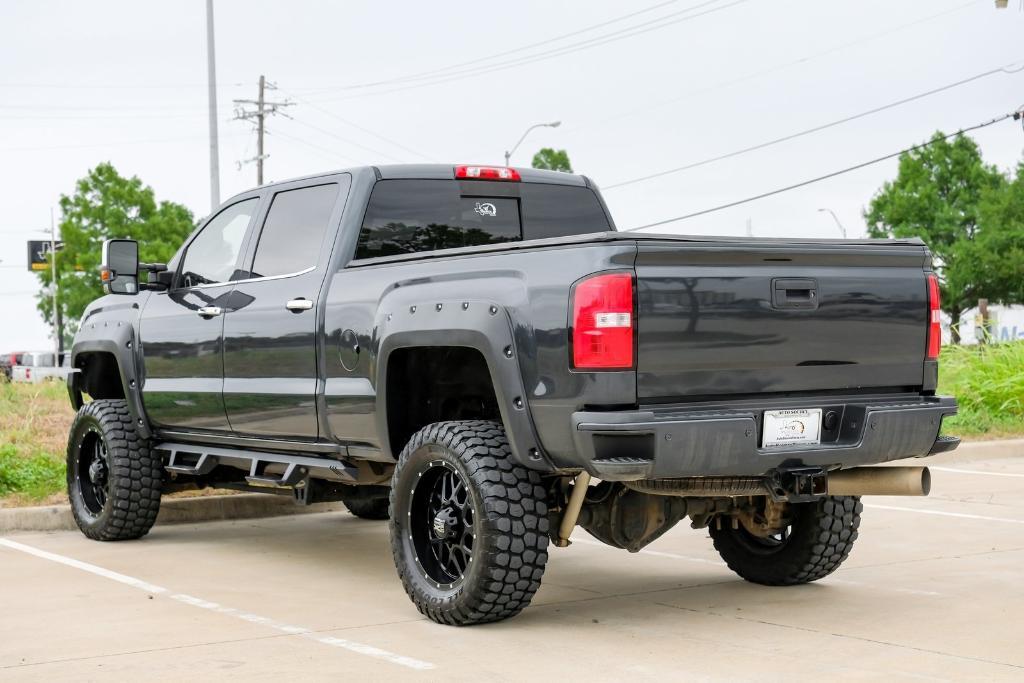used 2018 GMC Sierra 2500 car, priced at $44,999