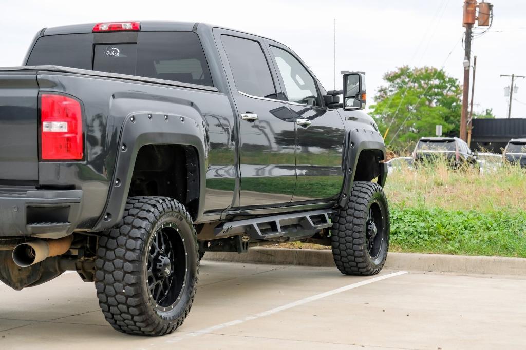 used 2018 GMC Sierra 2500 car, priced at $44,999