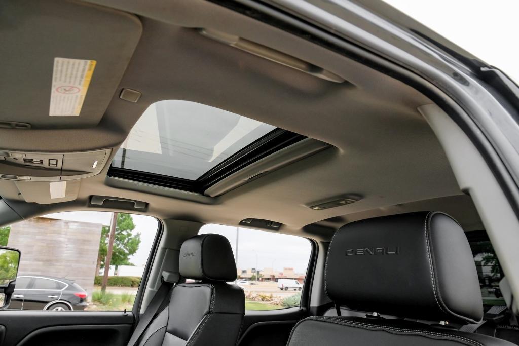 used 2018 GMC Sierra 2500 car, priced at $44,999