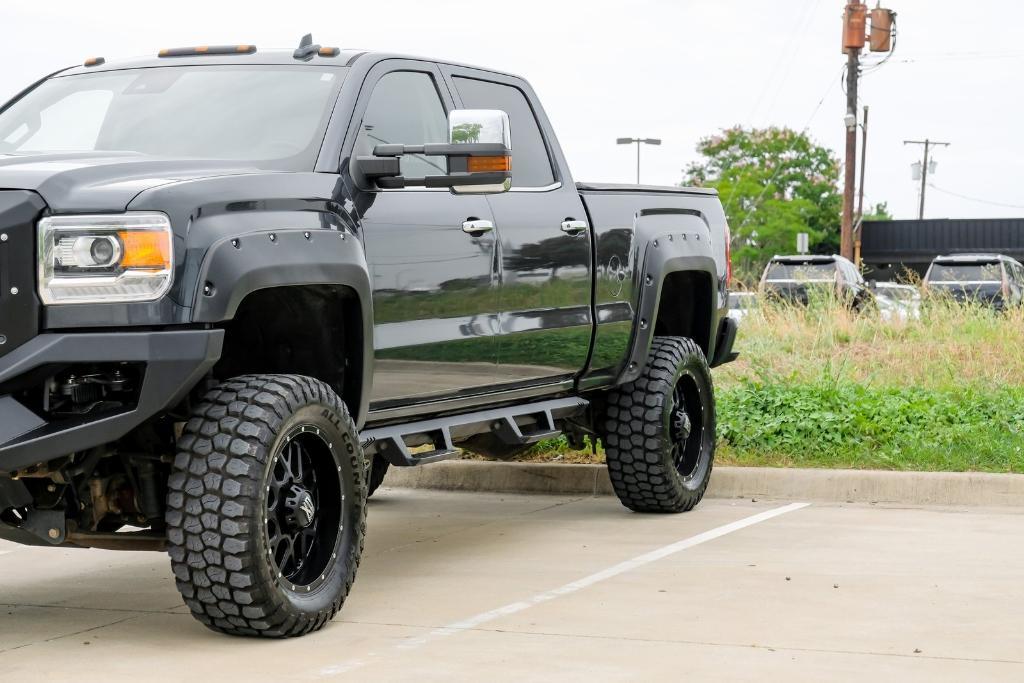 used 2018 GMC Sierra 2500 car, priced at $44,999
