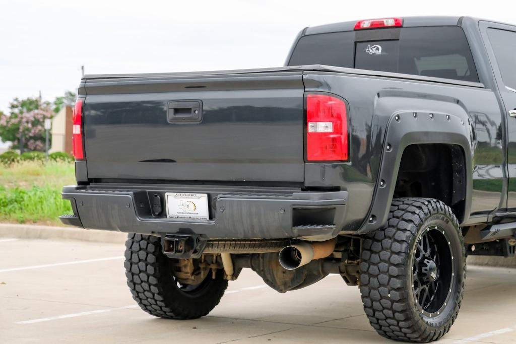 used 2018 GMC Sierra 2500 car, priced at $44,999