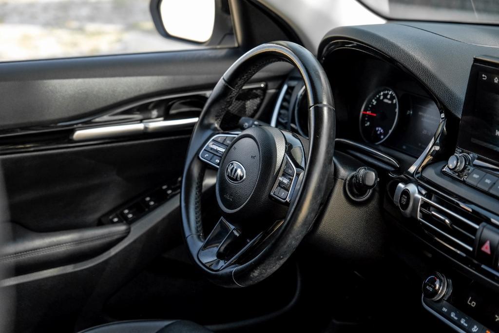 used 2021 Kia Seltos car, priced at $20,999