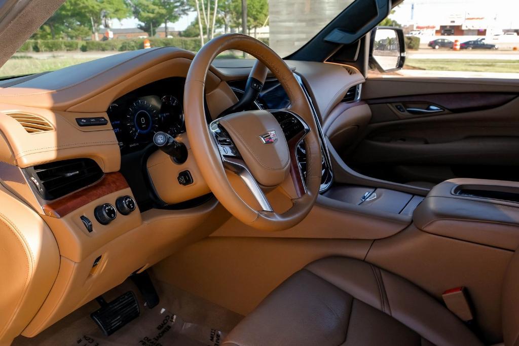 used 2017 Cadillac Escalade ESV car, priced at $28,699