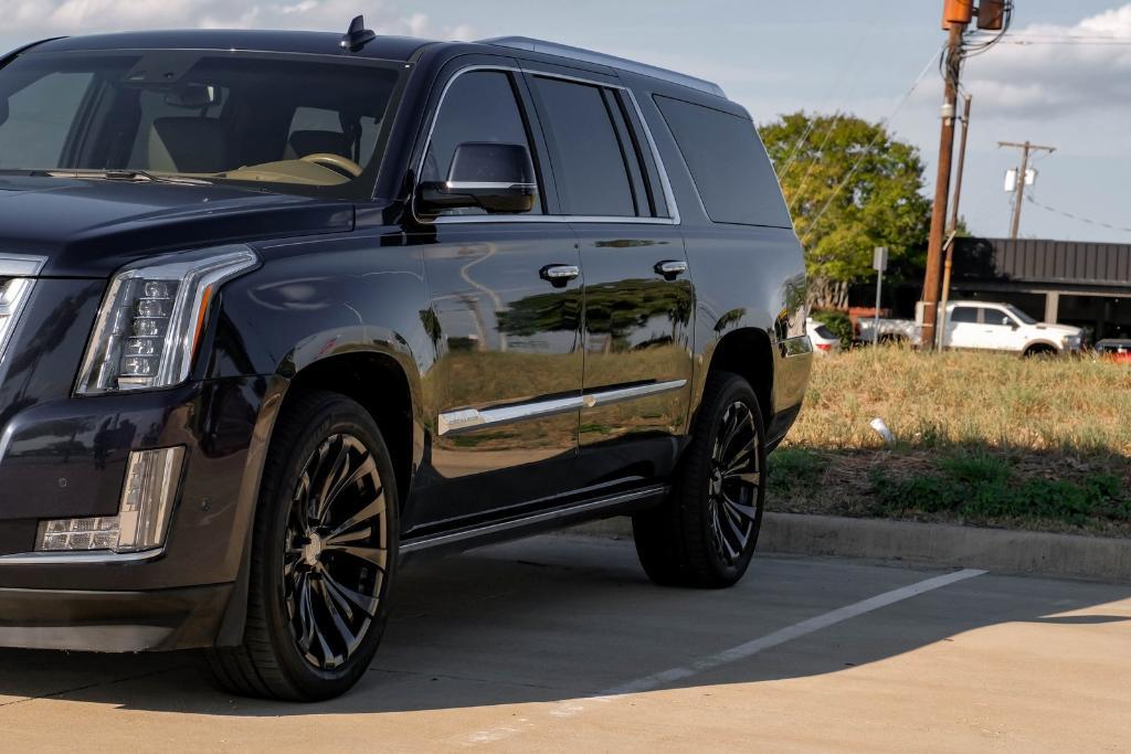 used 2017 Cadillac Escalade ESV car, priced at $28,699