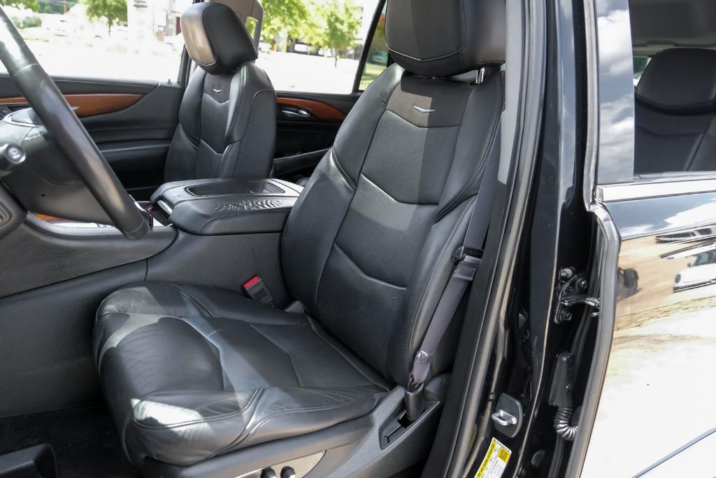 used 2019 Cadillac Escalade car, priced at $28,499