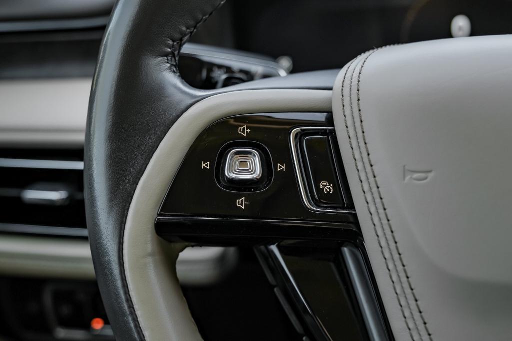 used 2022 Lincoln Aviator car, priced at $41,999