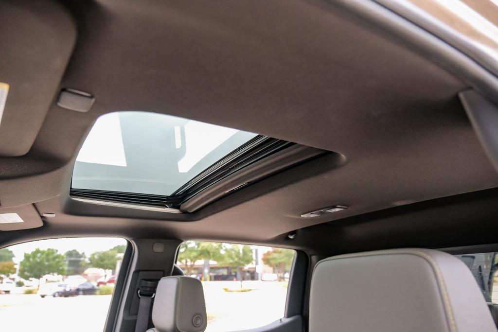 used 2022 Chevrolet Silverado 1500 car, priced at $48,999