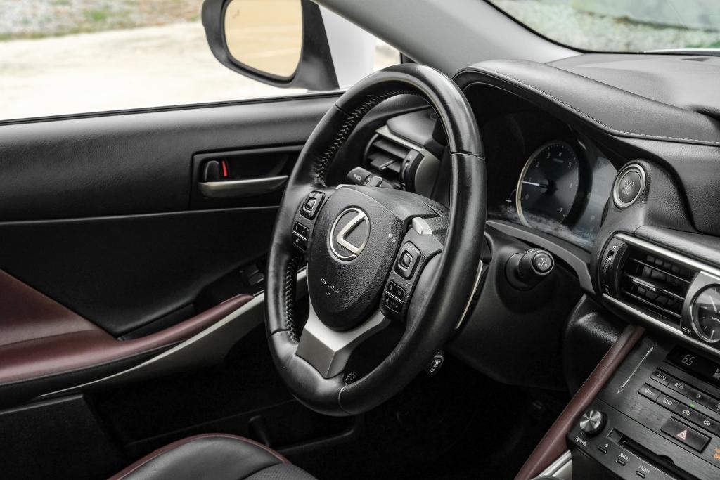 used 2019 Lexus IS 300 car, priced at $25,155