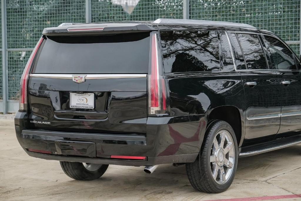 used 2017 Cadillac Escalade ESV car, priced at $23,255
