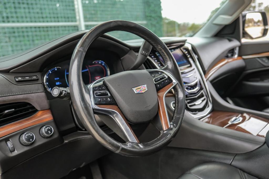 used 2017 Cadillac Escalade ESV car, priced at $23,255
