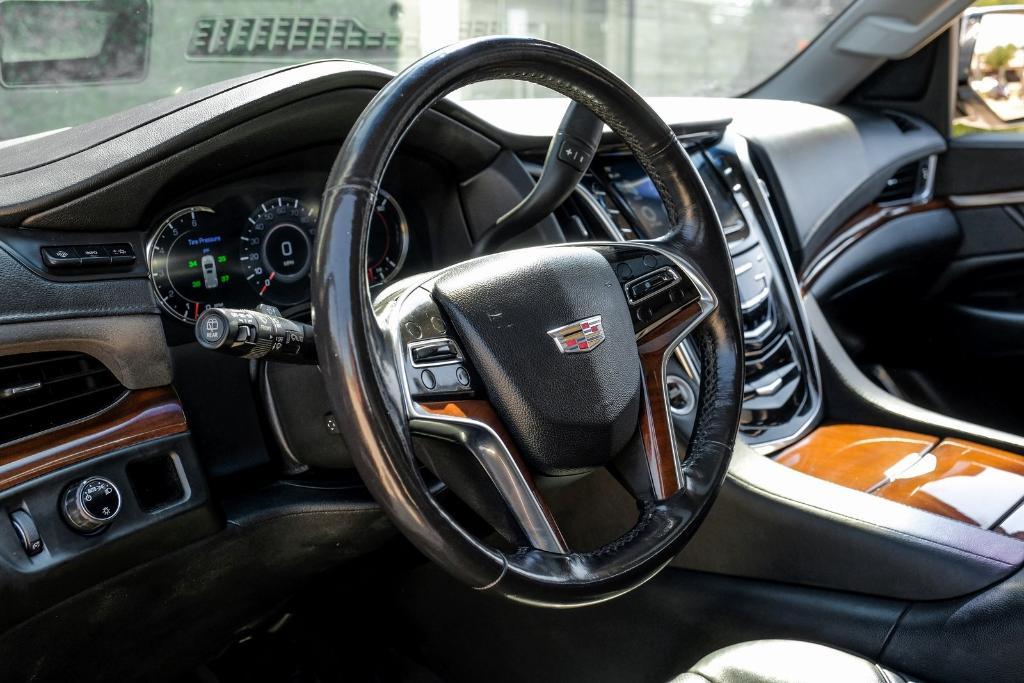 used 2019 Cadillac Escalade ESV car, priced at $22,999