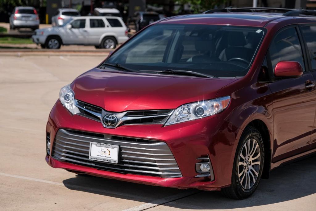 used 2018 Toyota Sienna car, priced at $24,999