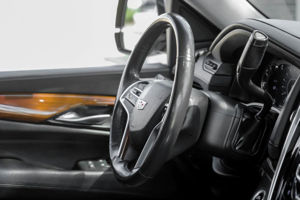 used 2019 Cadillac Escalade car, priced at $34,299