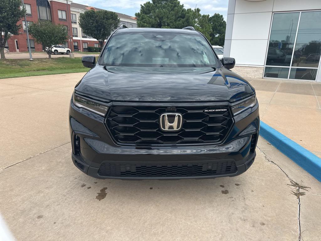 new 2025 Honda Pilot car, priced at $51,388