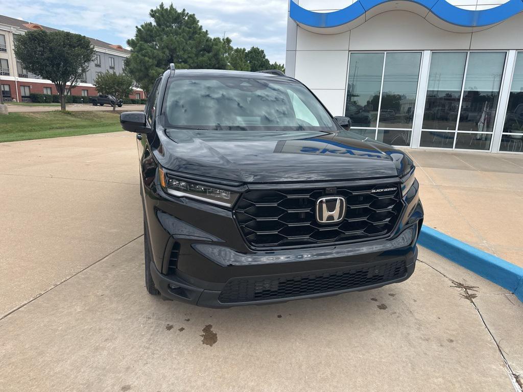 new 2025 Honda Pilot car, priced at $51,388