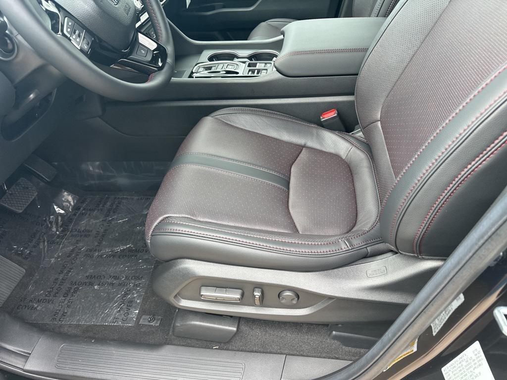 new 2025 Honda Pilot car, priced at $51,388