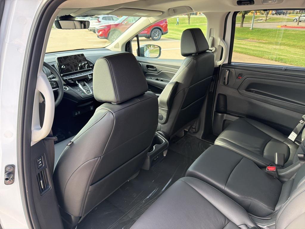 new 2026 Honda Odyssey car, priced at $42,488