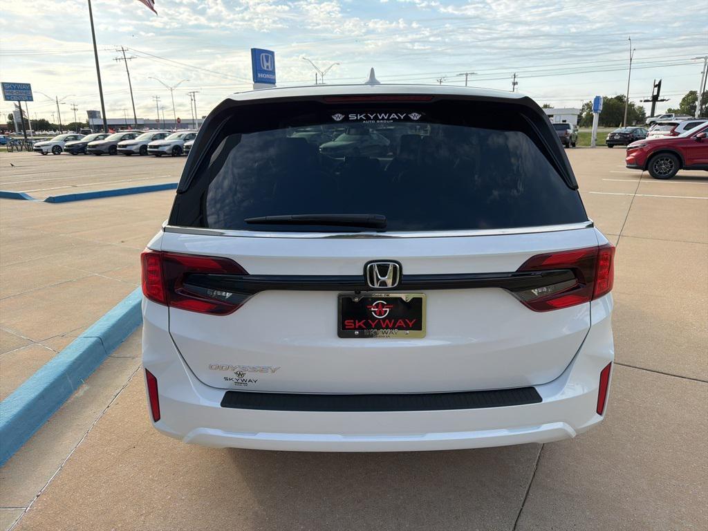 new 2026 Honda Odyssey car, priced at $42,488