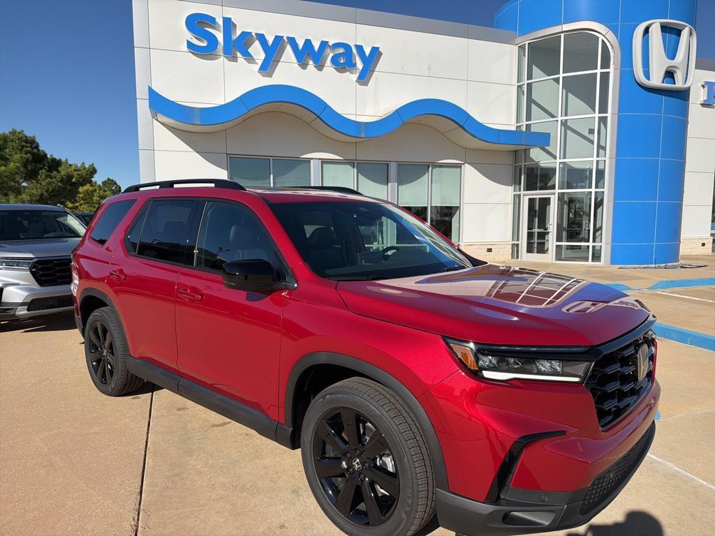 new 2025 Honda Pilot car, priced at $52,128