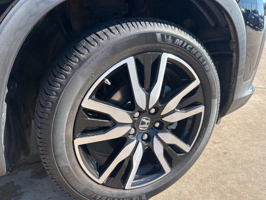 used 2021 Honda Pilot car, priced at $22,801