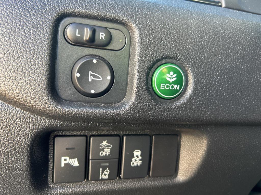 used 2021 Honda Pilot car, priced at $22,801