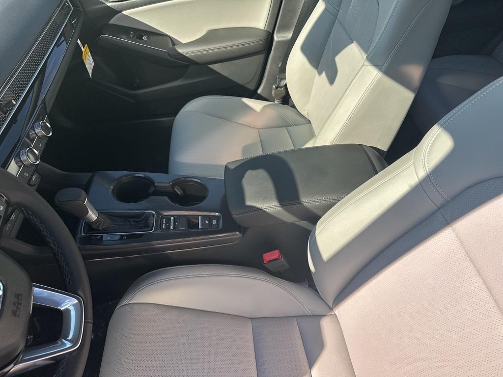 new 2026 Honda Civic Hybrid car, priced at $32,021