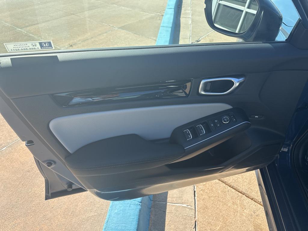 new 2026 Honda Civic Hybrid car, priced at $32,021