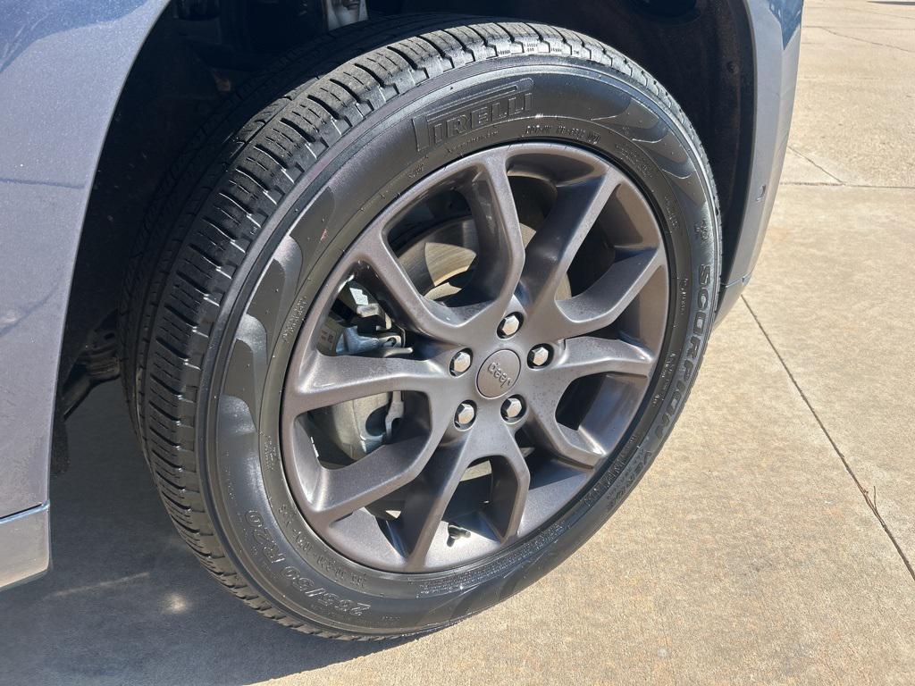 used 2021 Jeep Grand Cherokee car, priced at $29,877